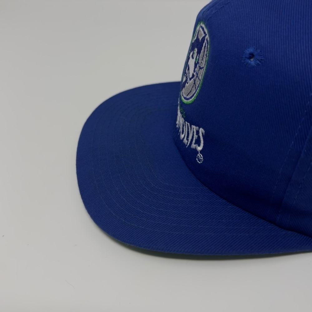 Vintage Minnesota Timberwolves Snapback Hat - Picture 7 of 7